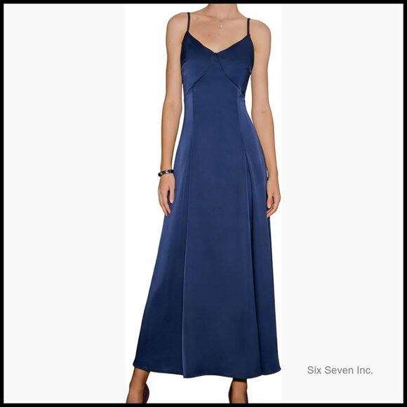 Elegant Flowy Spaghetti Strap Satin Maxi Dress for Formal Occasions